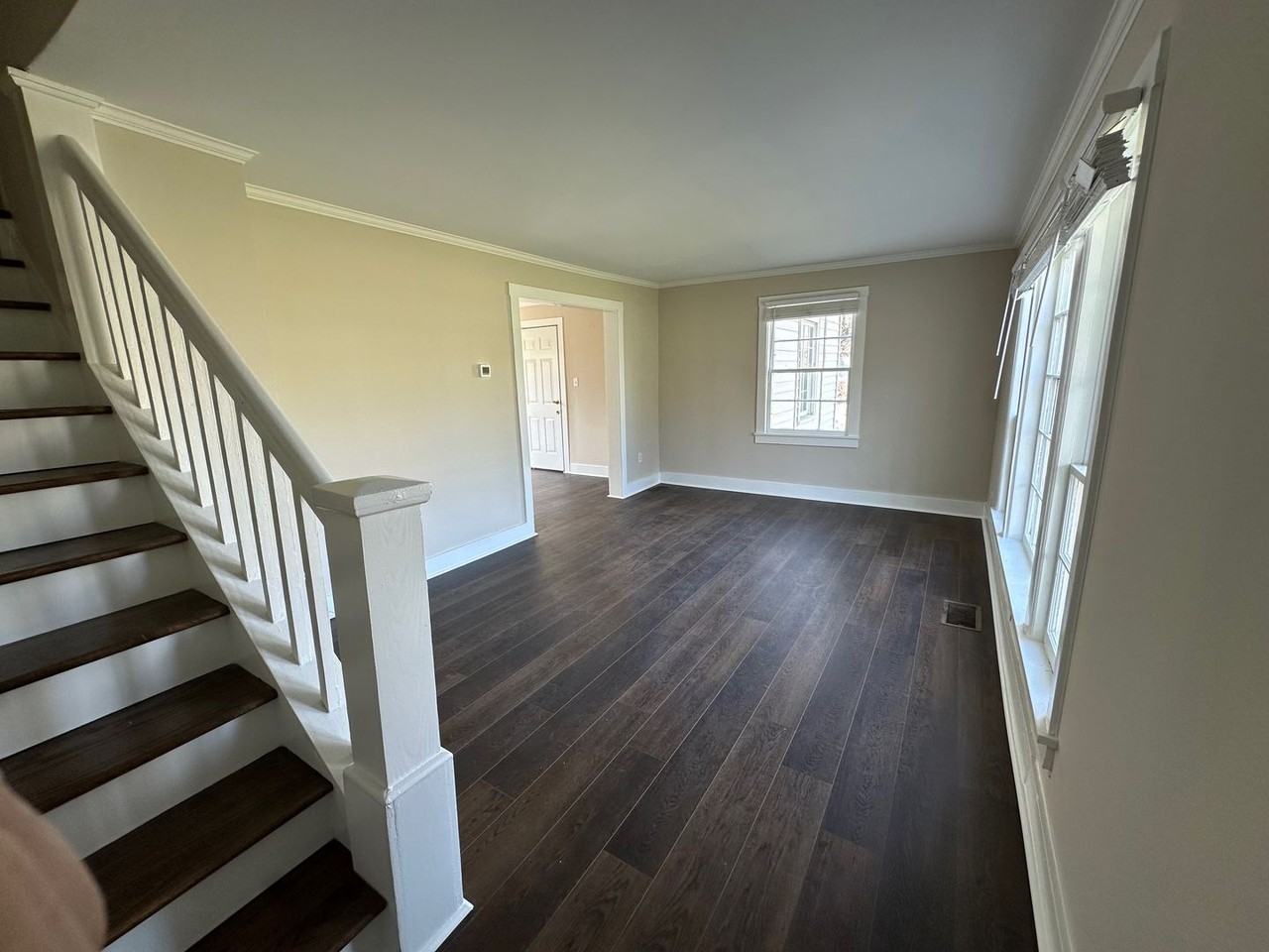 1403 8th St - Photo 2 of 24