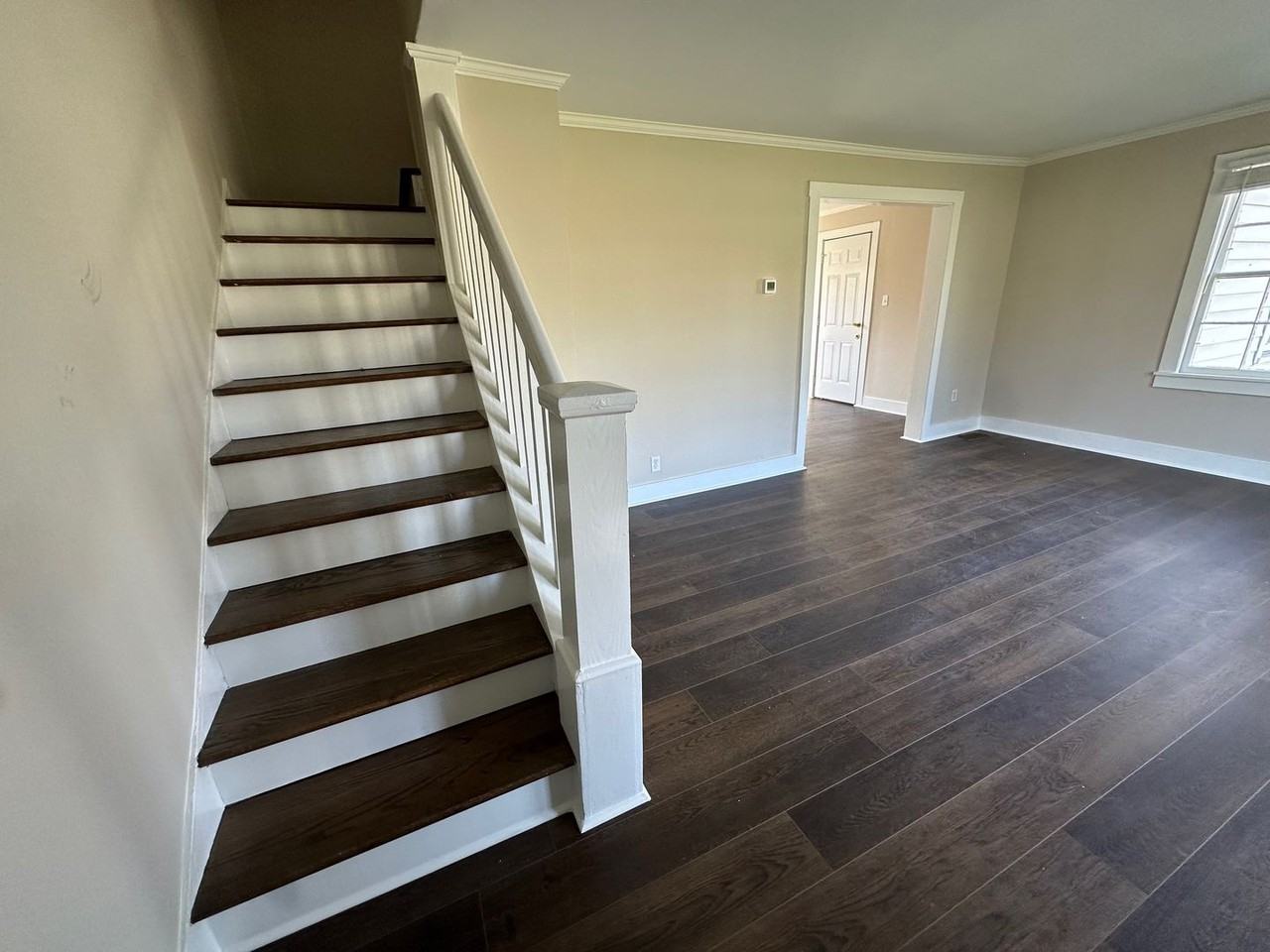 1403 8th St - Photo 3 of 24