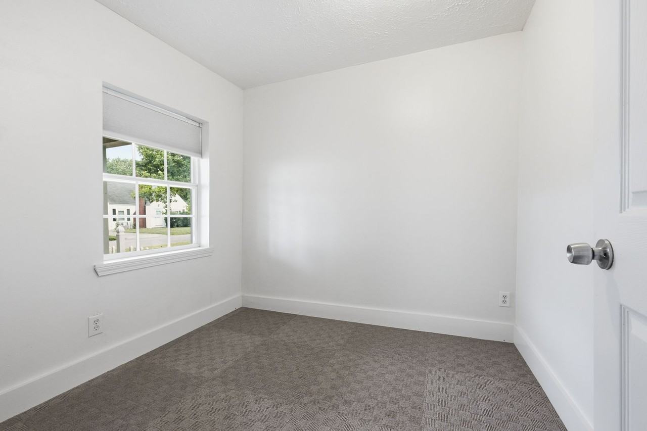 5107 Reed Ave - Photo 5 of 10