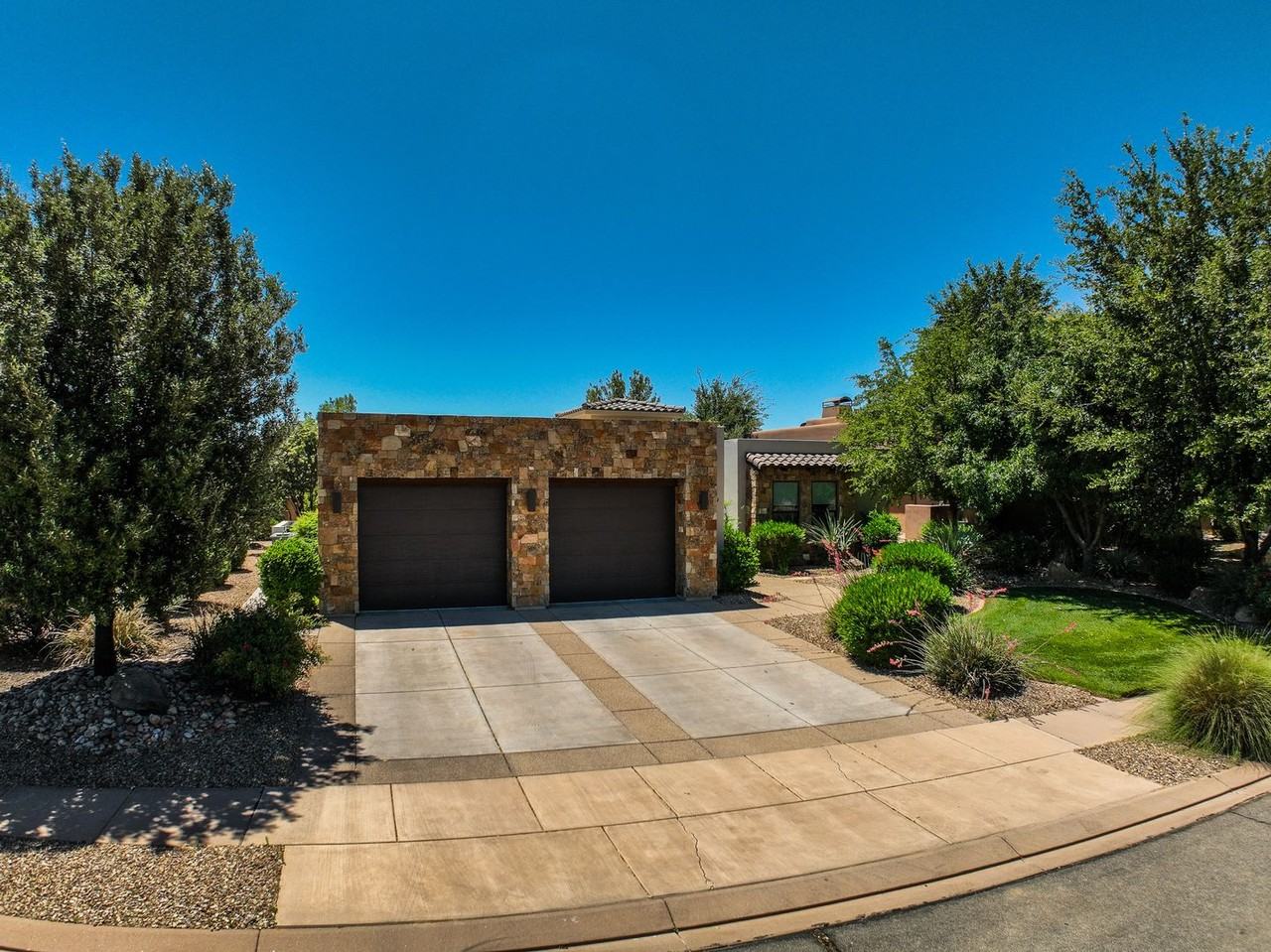 1359 W Shinnecock Cir - Photo 4 of 50