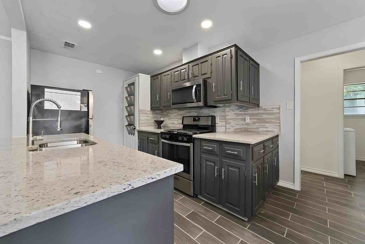 Holt Ave - Photo 2 of 6