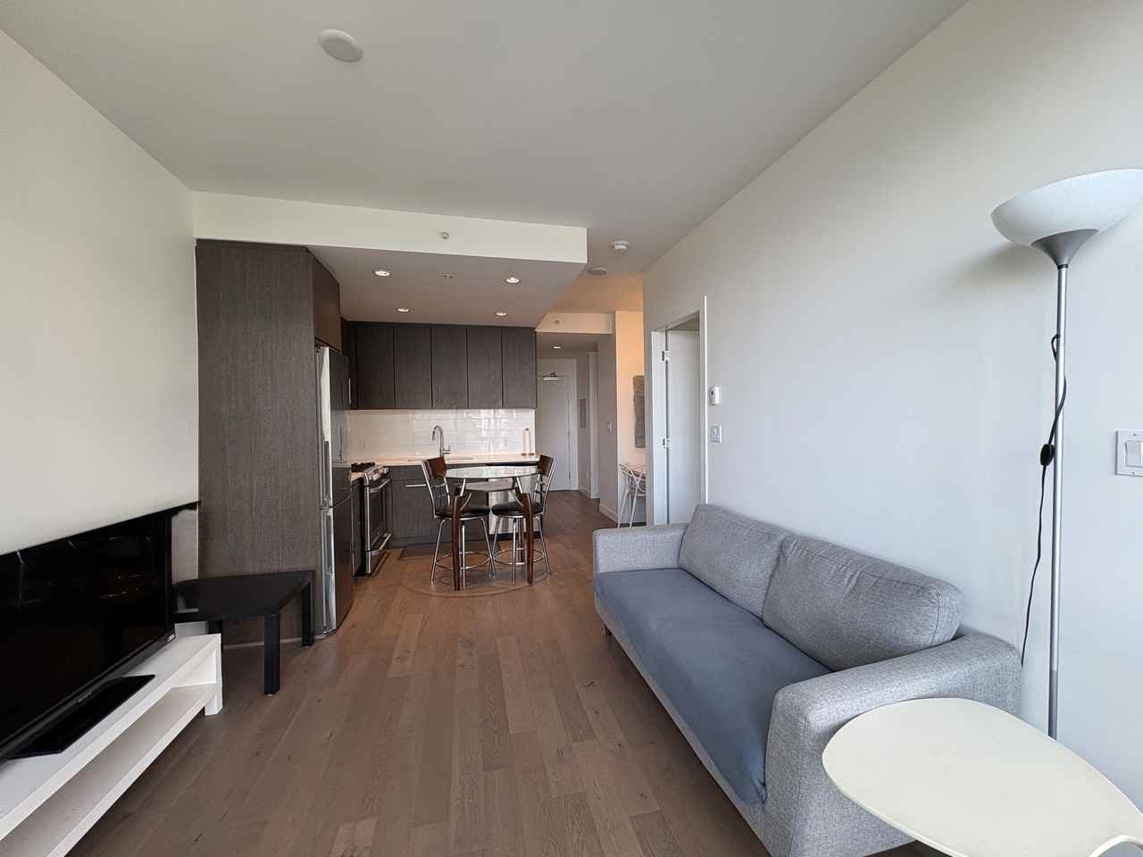 9060 University Crescent - Photo 3 of 12