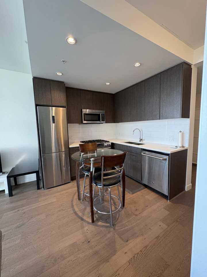 9060 University Crescent - Photo 4 of 12
