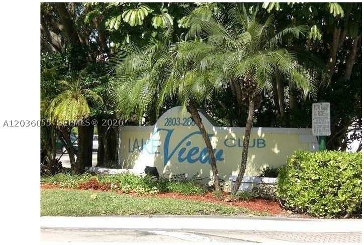 2880 N Oakland Forest Dr #107