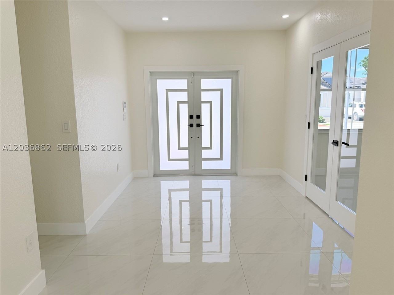 8024 Nw 198th Ter - Photo 5 of 35
