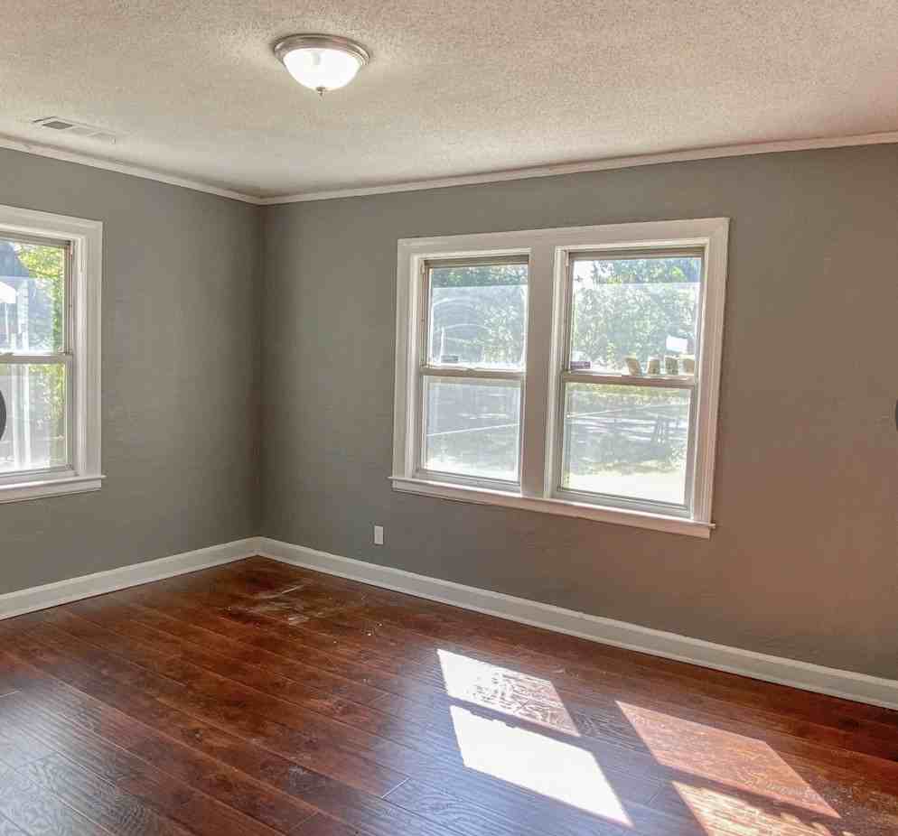 1654 E Mclemore Ave #1 - Photo 4 of 9