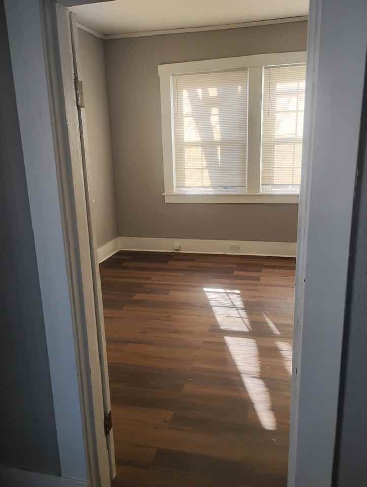 1105 Azalia St #1 - Photo 5 of 6