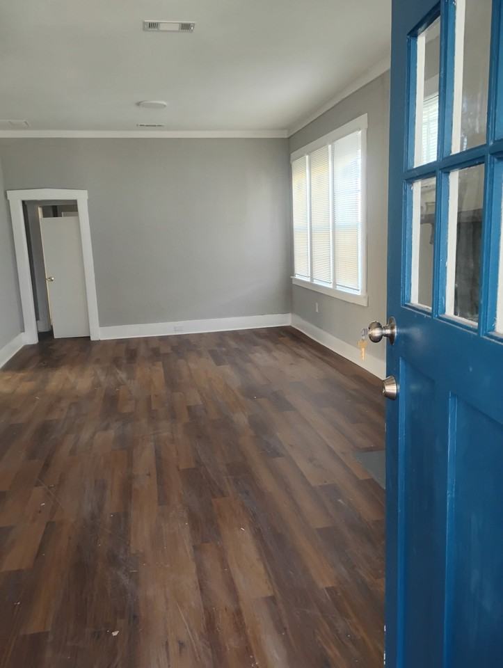 1105 Azalia St #1 - Photo 6 of 6