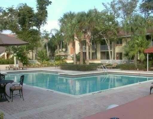 1005 Coral Club Dr #1005 - Photo 3 of 7