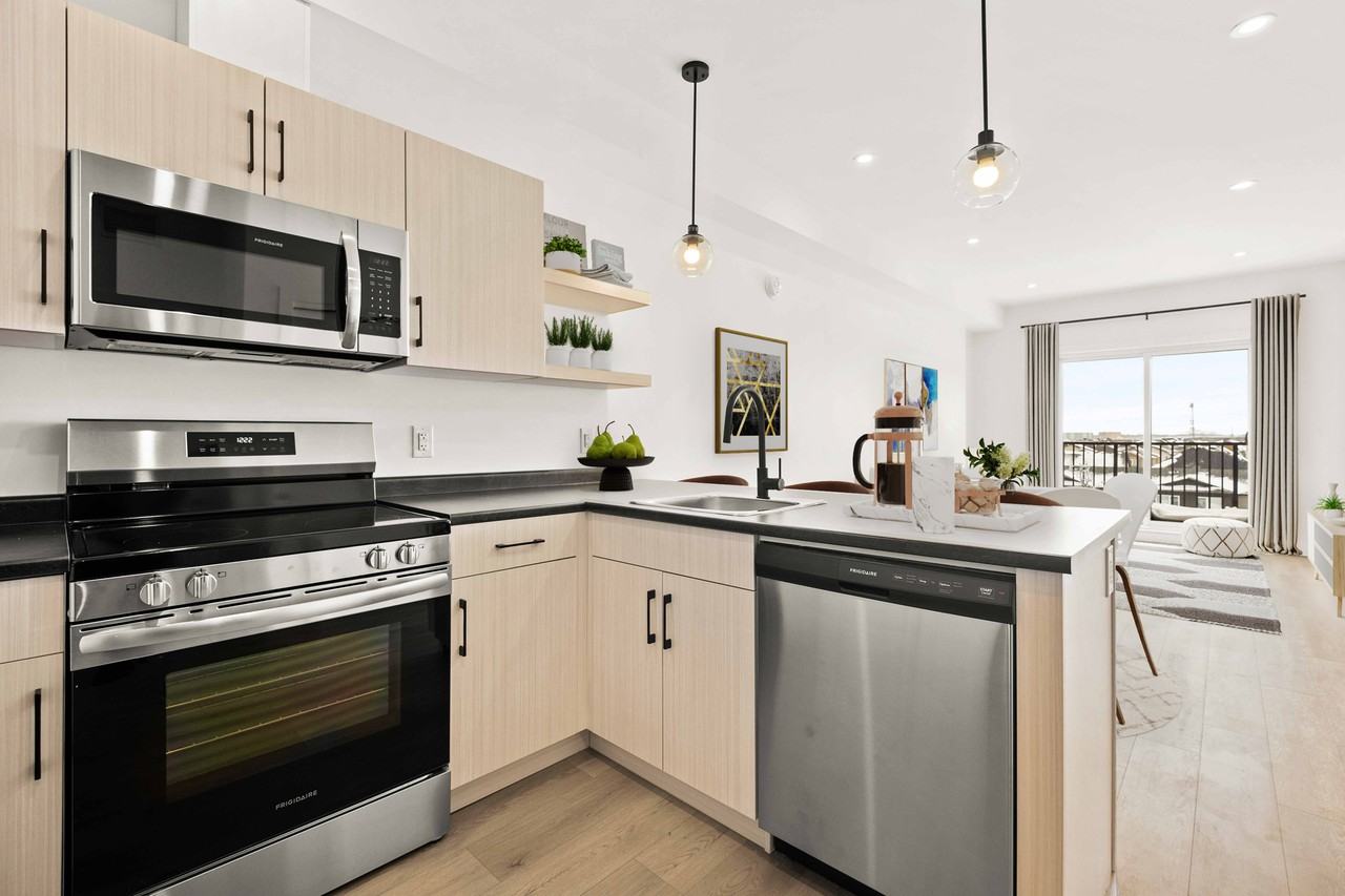 225 Peguis Street - Photo 2 of 16