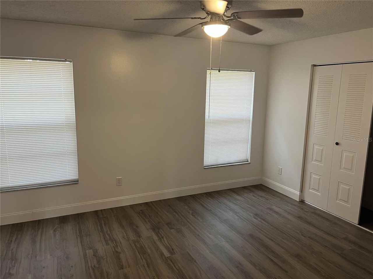 10108 Bluff Ct - Photo 4 of 22
