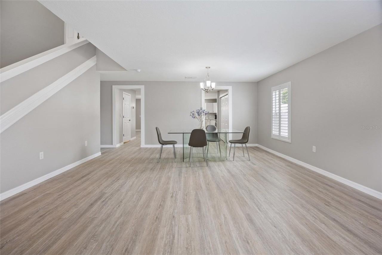 4510 Se 32nd Pl - Photo 5 of 50