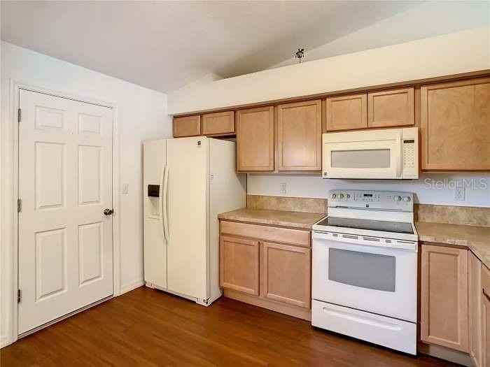 2685 Shelby Ruth Pl - Photo 6 of 17