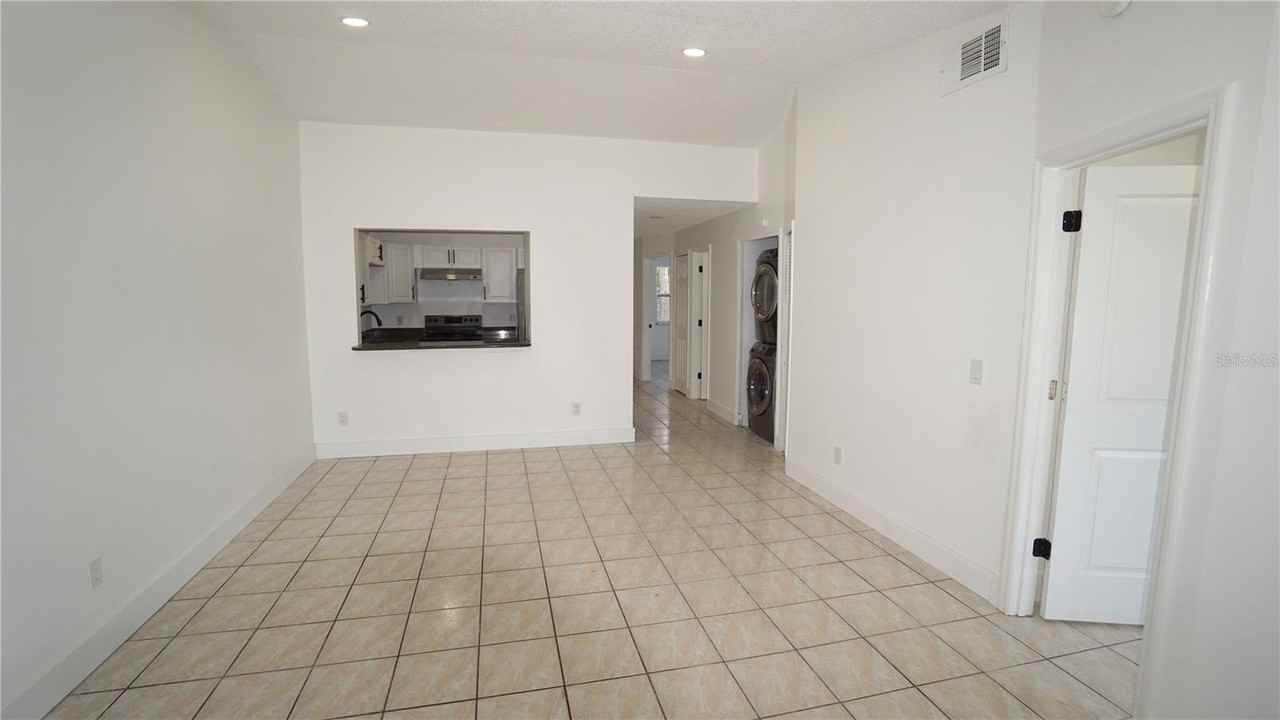 834 Angela Ln - Photo 3 of 17