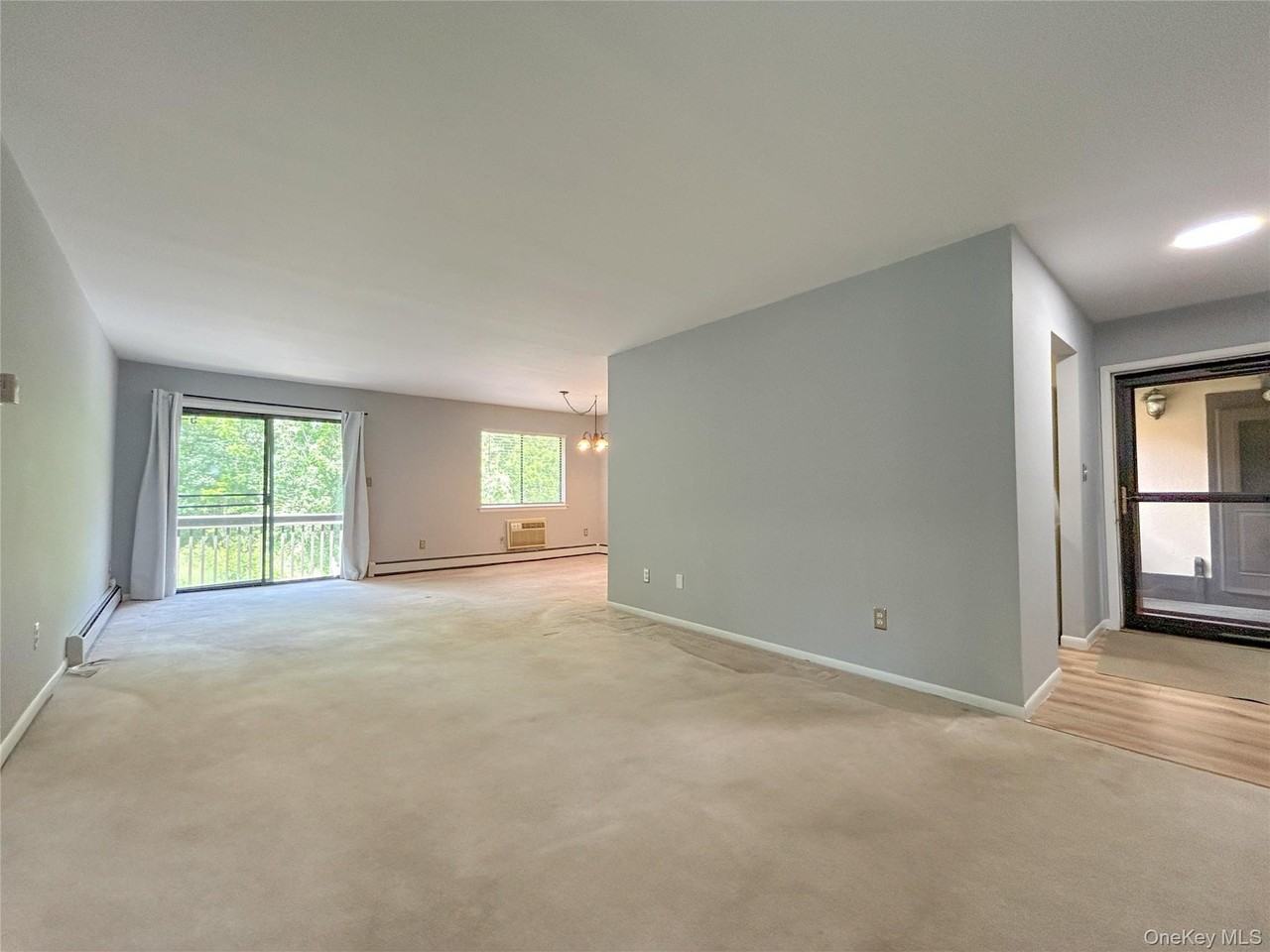 5 Loudon Dr #9 - Photo 2 of 13