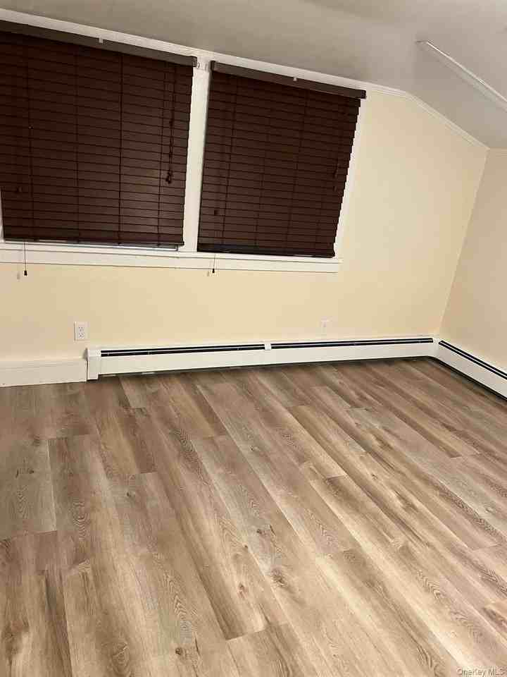 8 E Lyons St - Photo 5 of 7