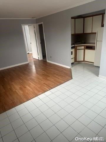 102 Jericho Tpke #3C - Photo 4 of 10