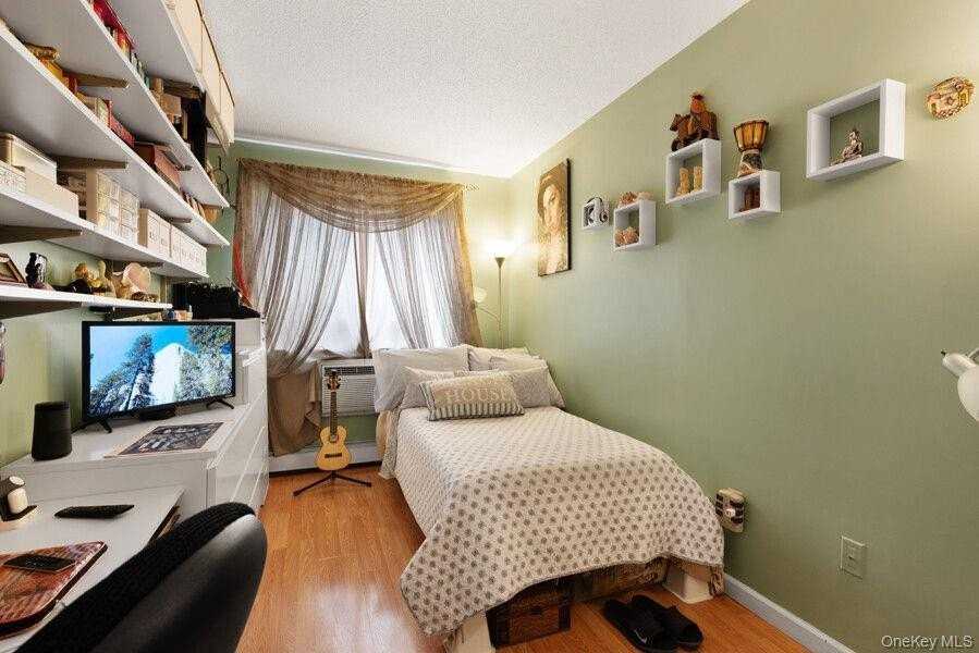 56 E 120th St #2 - Photo 3 of 6