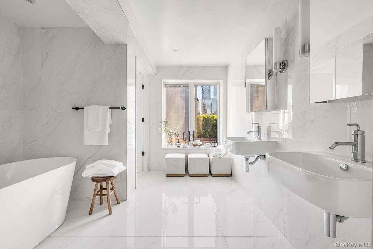457 Broome St #PH - Photo 7 of 23