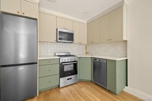 599 Van Buren St - Photo 1 of 1