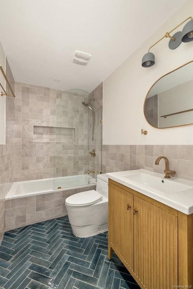 599 Van Buren St - Photo 6 of 8
