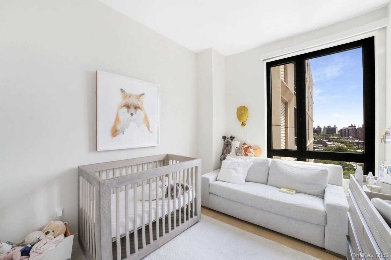 550 Vanderbilt Ave #1403 - Photo 5 of 10