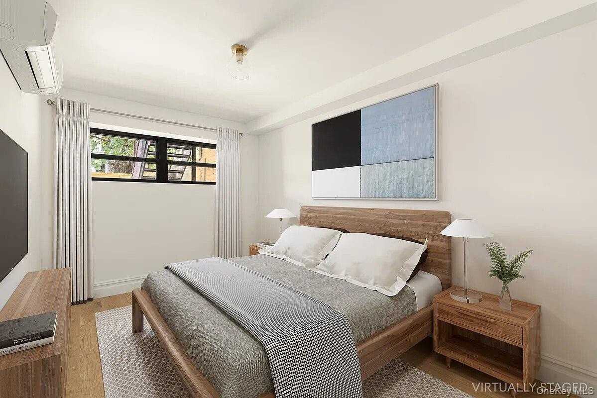 84 Moffat St #1 - Photo 5 of 8
