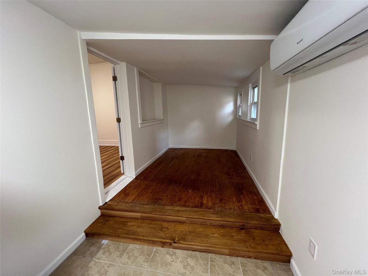 78 Bayville Ave #C - Photo 6 of 8