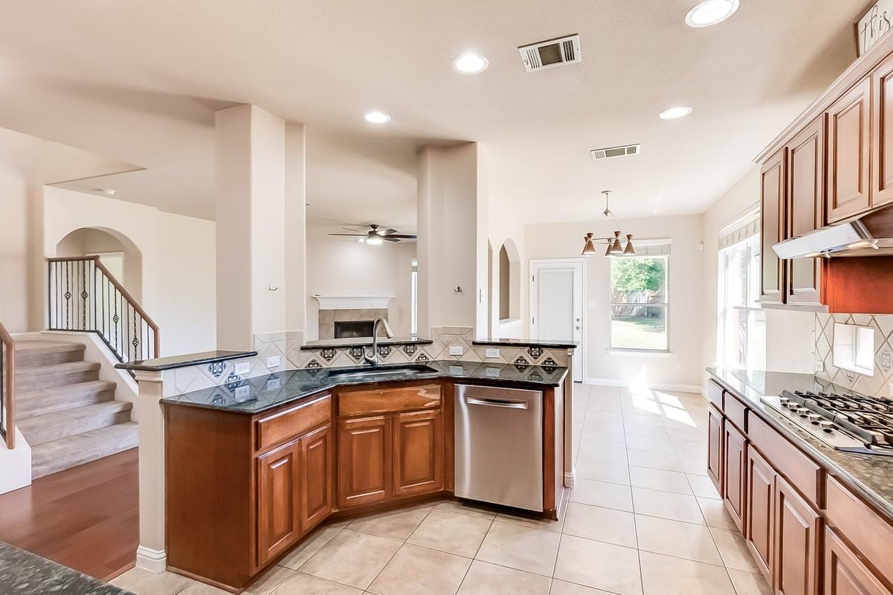 3611 Fossilwood Way - Photo 5 of 5