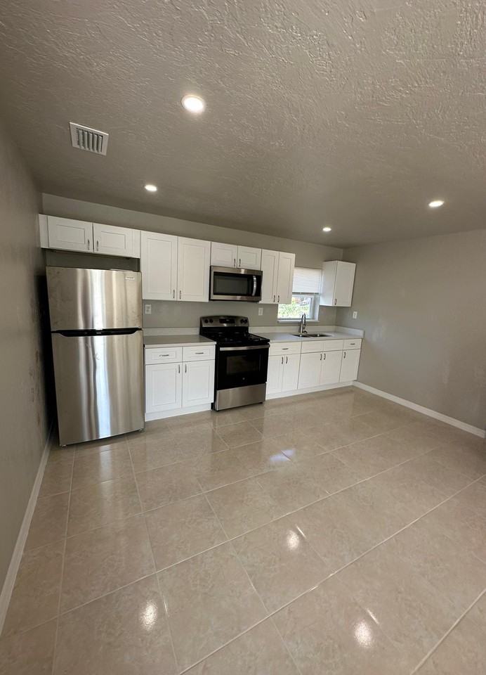 11430 Kimble Dr