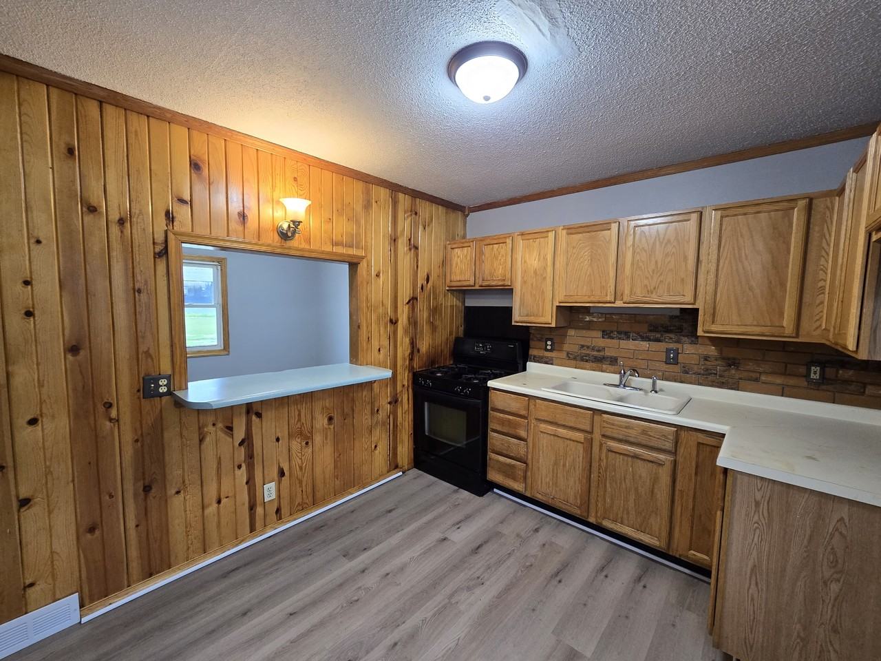 301 Rath St #1 - Photo 7 of 23