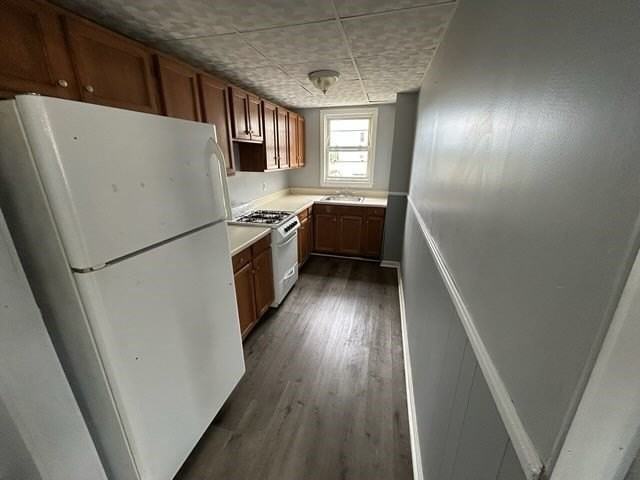 33 Malvey St #2F - Photo 4 of 9