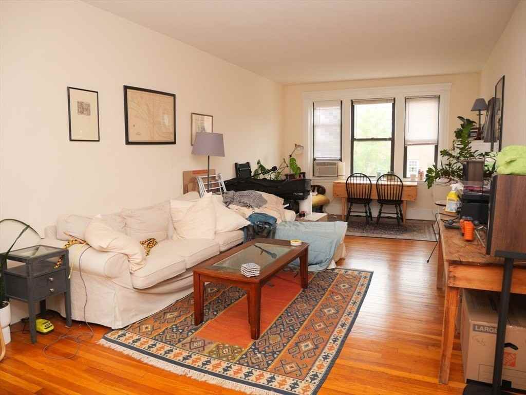 229 Saint Paul St #5 - Photo 4 of 9