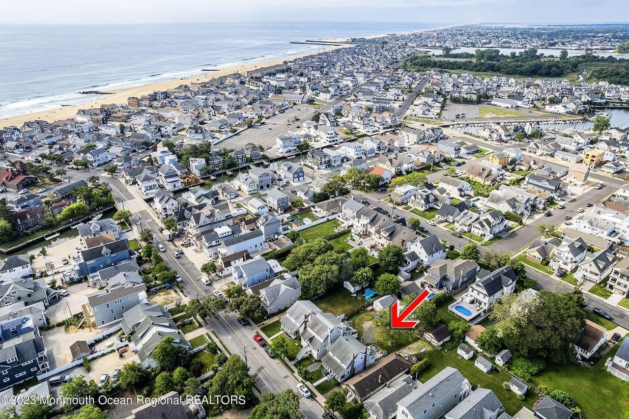 57 Ocean Ave - Photo 2 of 26