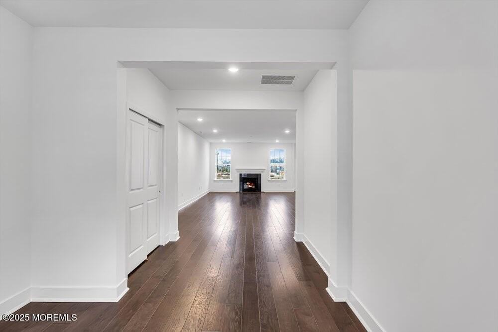 122 Woolley Ct - Photo 4 of 50
