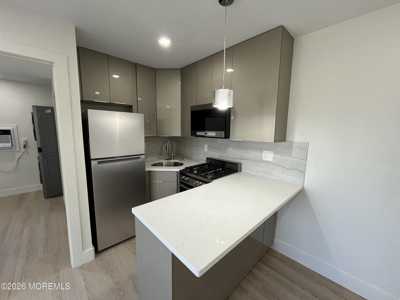 1217 Ocean Ave #B7 - Photo 3 of 9