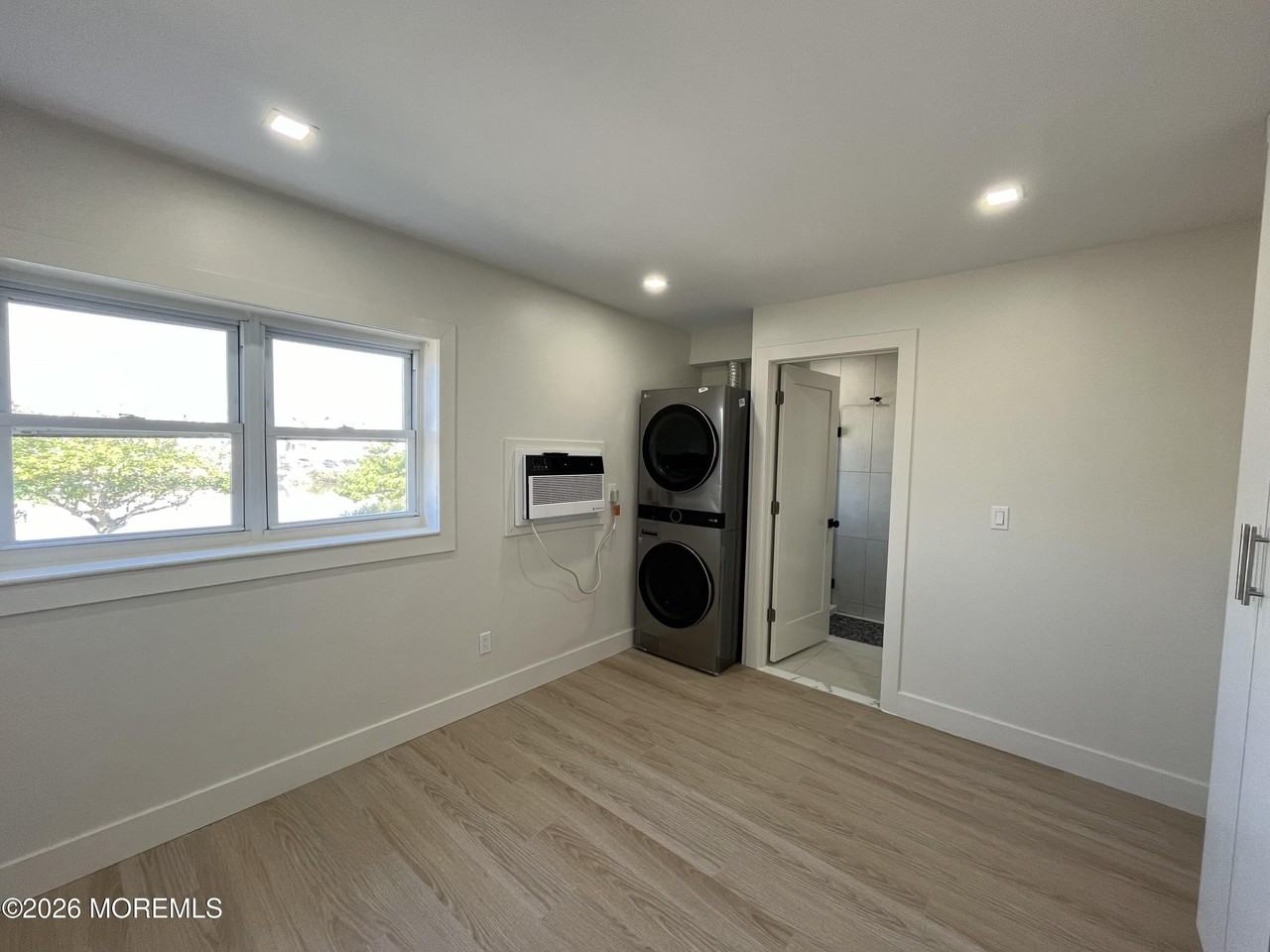 1217 Ocean Ave #B7 - Photo 5 of 9
