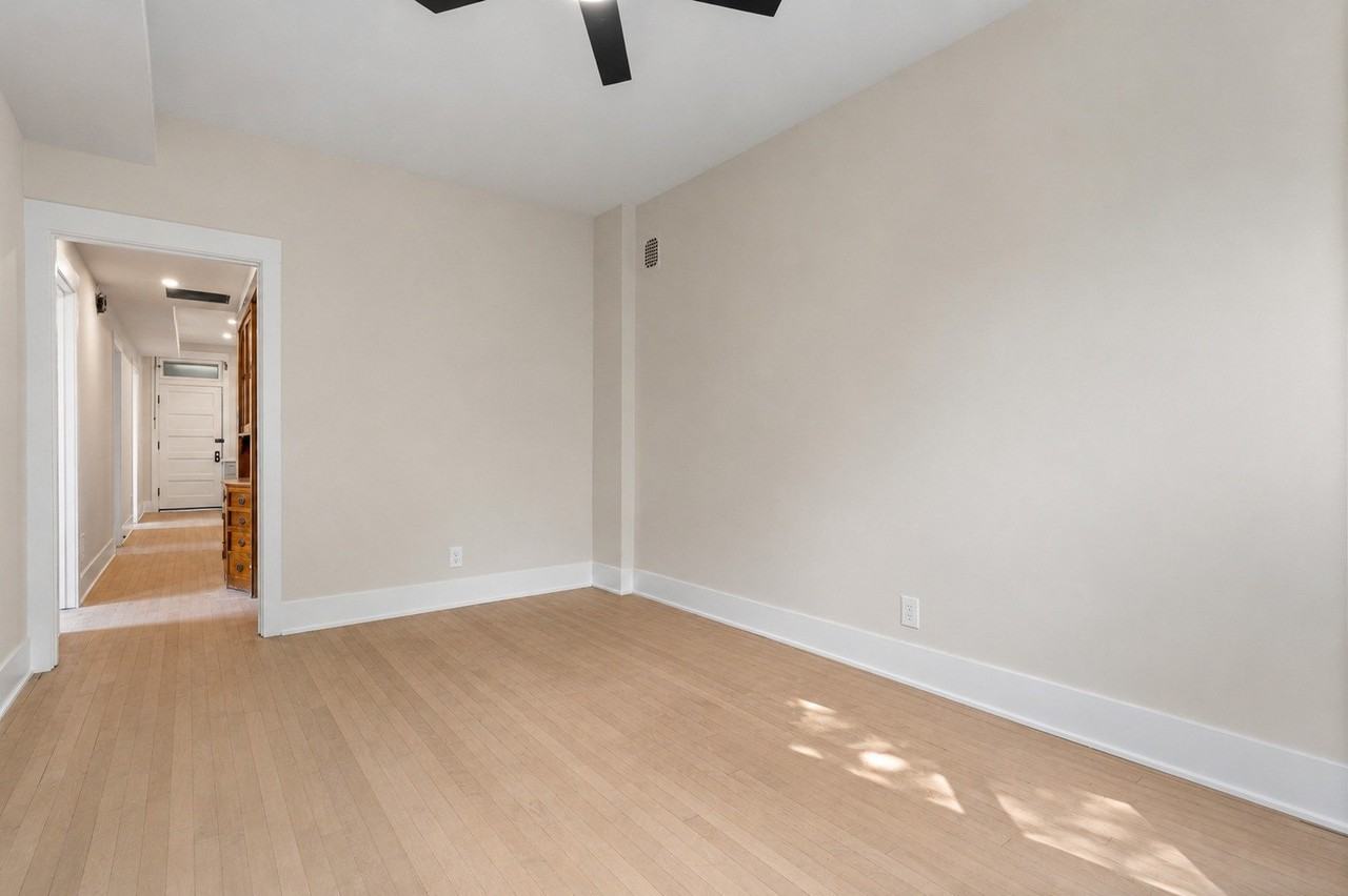 1079 N Paulina St #3 - Photo 5 of 17