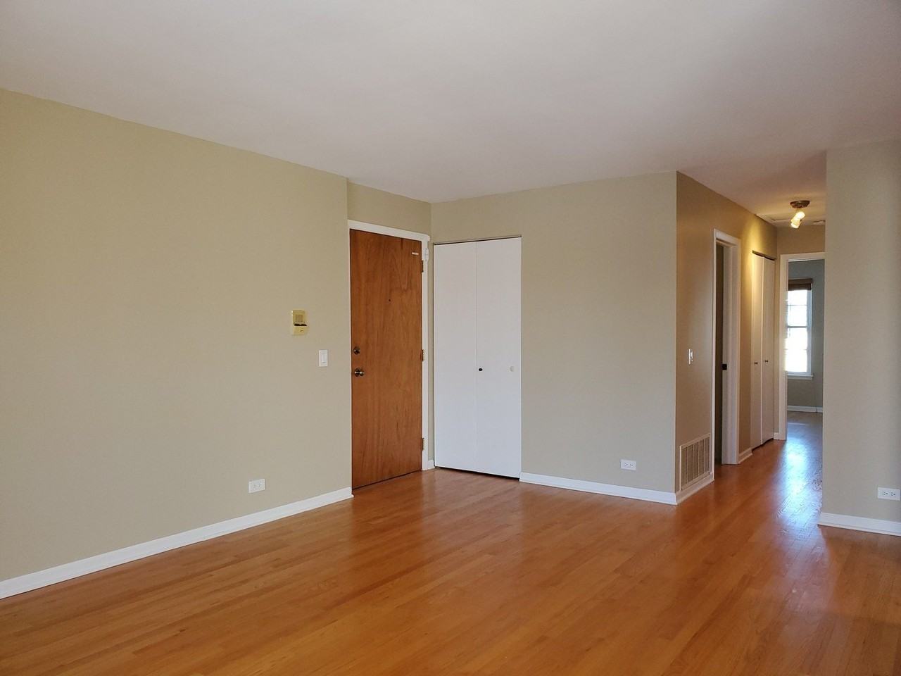 733 Plum Tree Ct #C2 - Photo 3 of 25