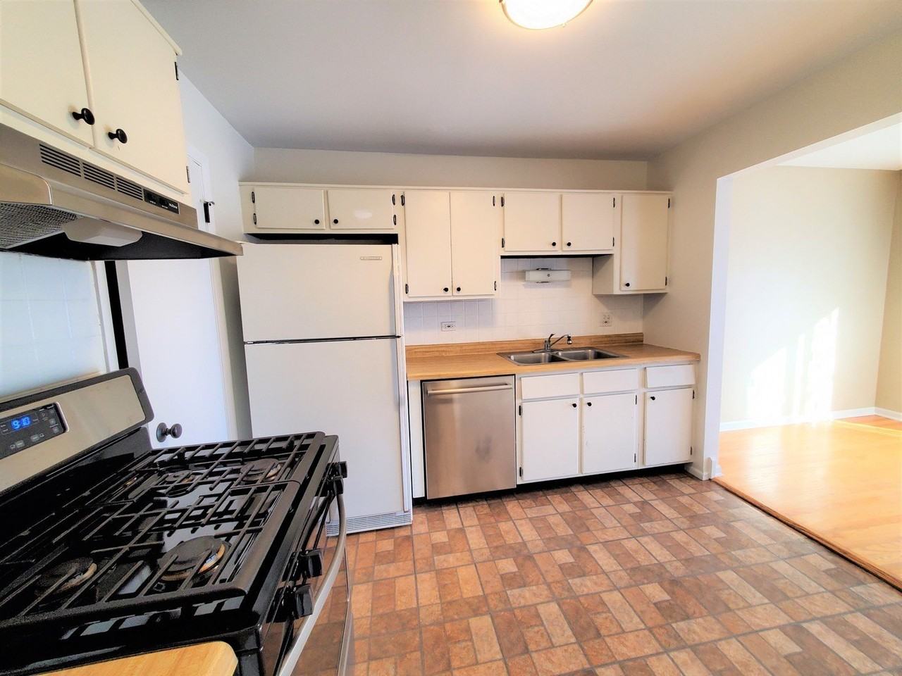 733 Plum Tree Ct #C2 - Photo 7 of 25