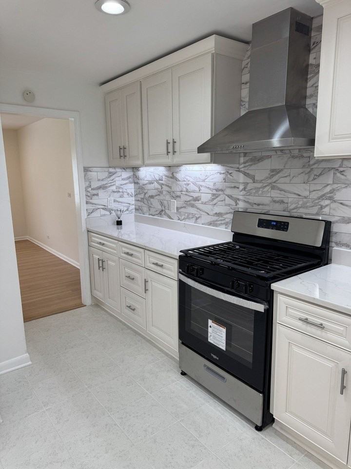 7450 Webster St - Photo 6 of 26