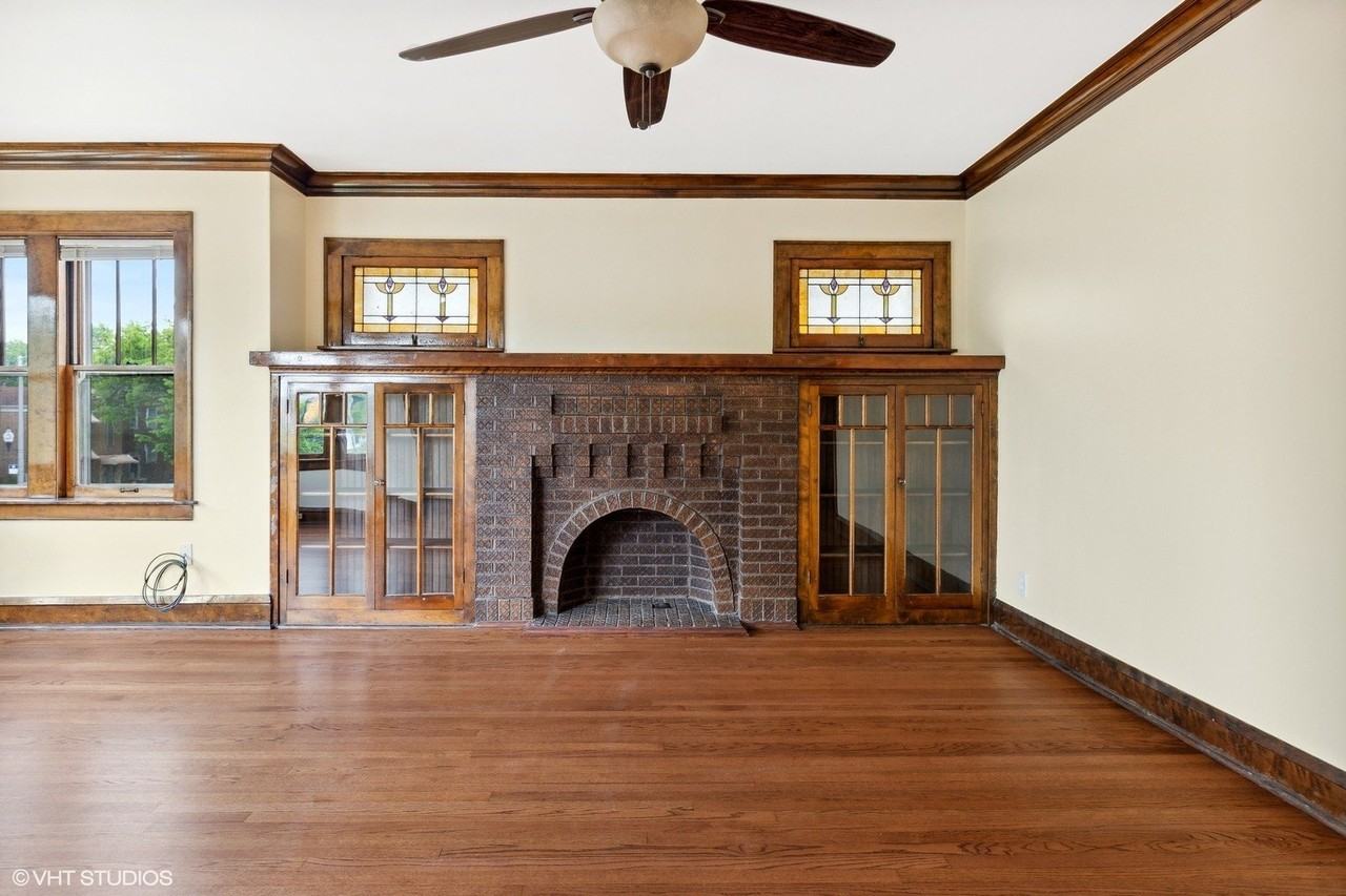 1522 N Austin Blvd #2 - Photo 3 of 17