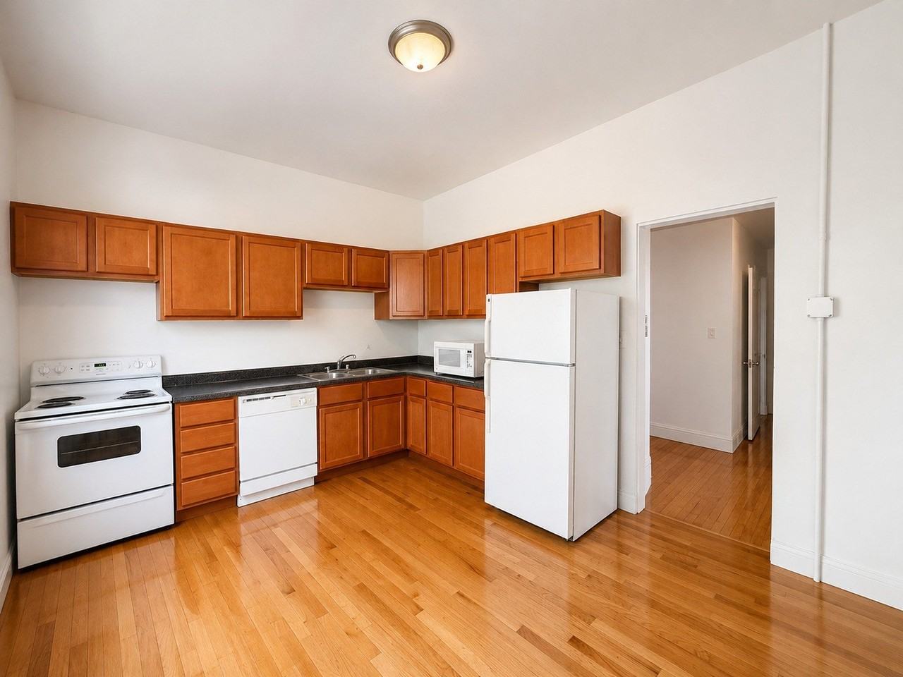 668 W Sheridan Rd #2 - Photo 6 of 17