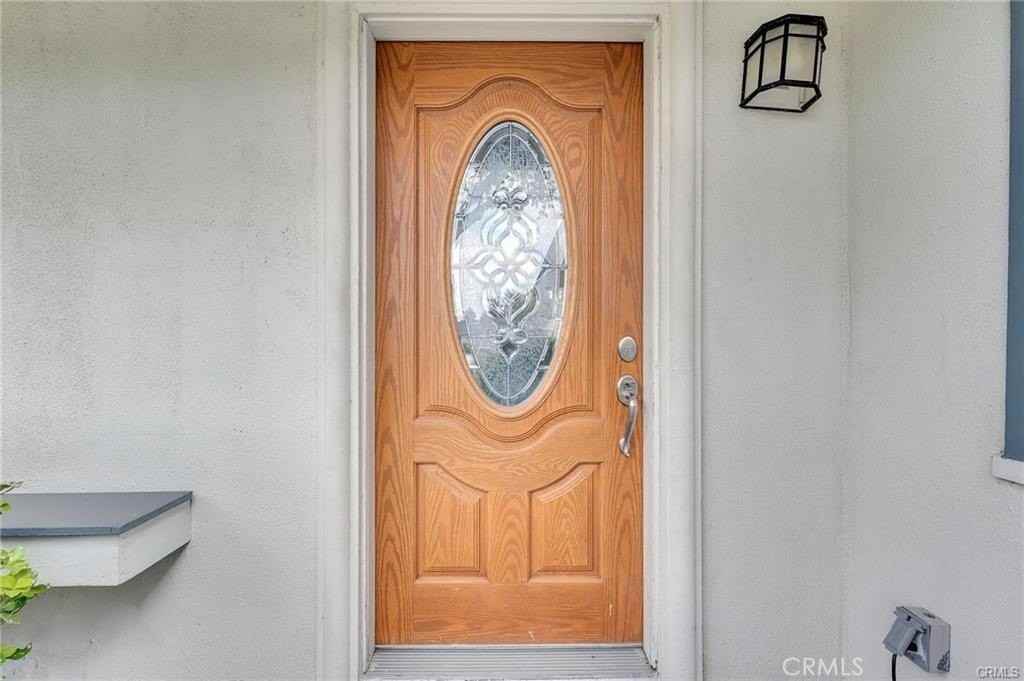 22612 Covello St - Photo 4 of 26