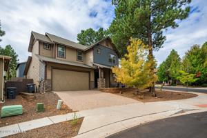 featured image of 2925 W Paz De Avenida