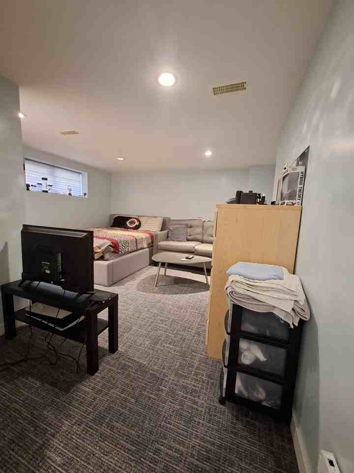 7187 Marguerite Street - Photo 6 of 12