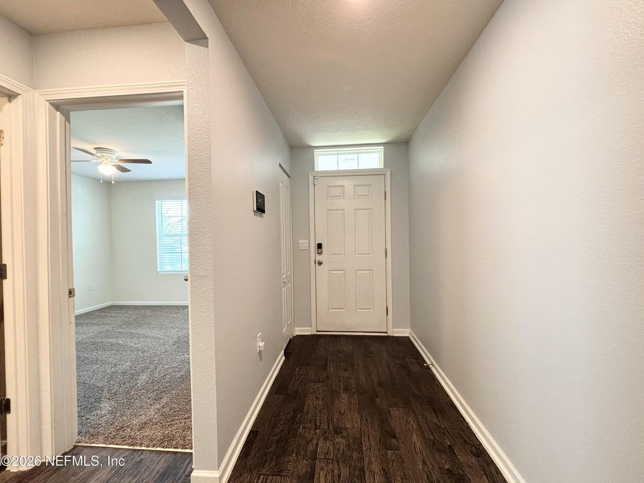 2270 Willow Springs Dr - Photo 4 of 33