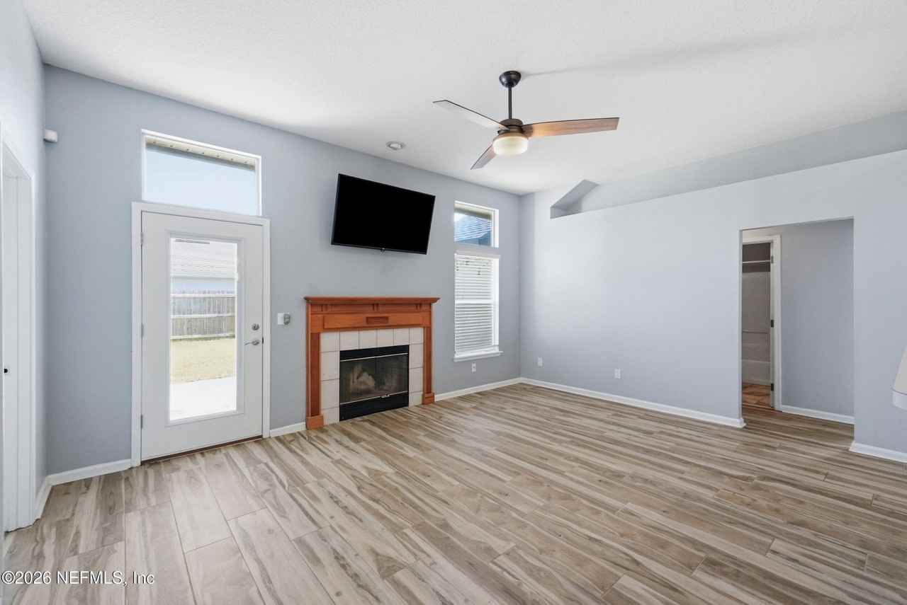 13245 Milhouse Way - Photo 7 of 35