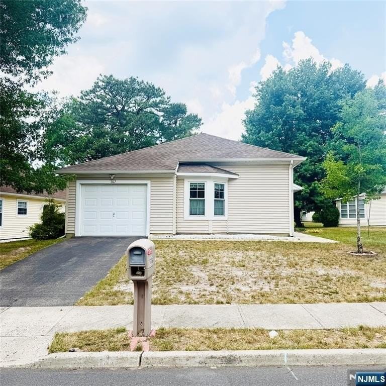 107 Pine Oak Blvd