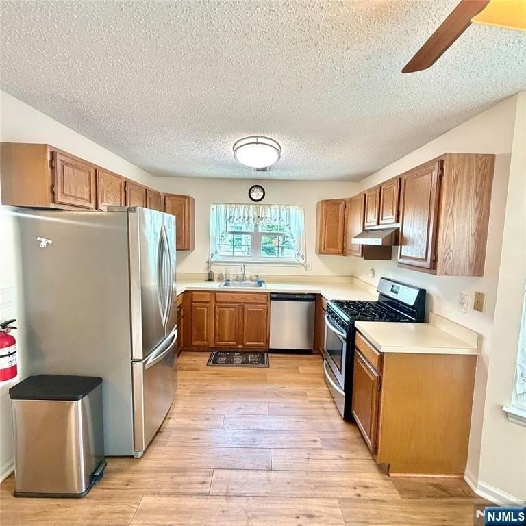 107 Pine Oak Blvd - Photo 4 of 9